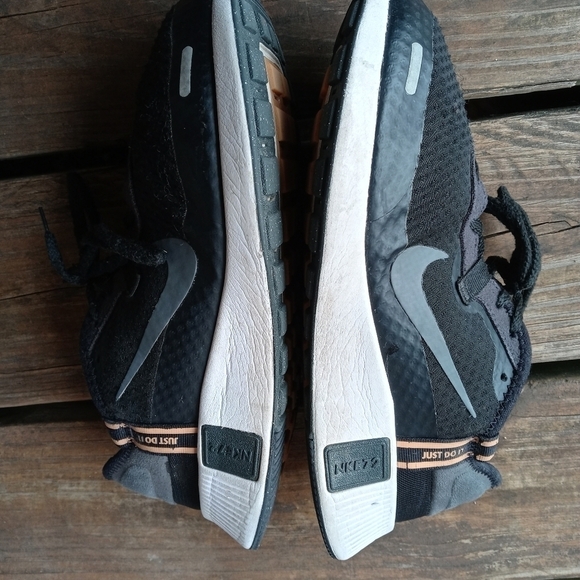 NIKE Reposto CZ5630-002 White & Black Grey Check Women's US Size 9  Running. 317 - Picture 7 of 8